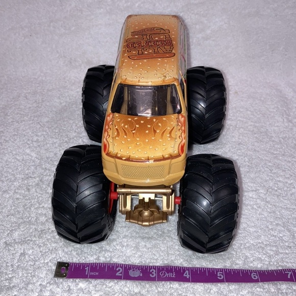 2015 hotwheels monster truck all beefed up 1:24 scale 7” - Picture 2 of 9